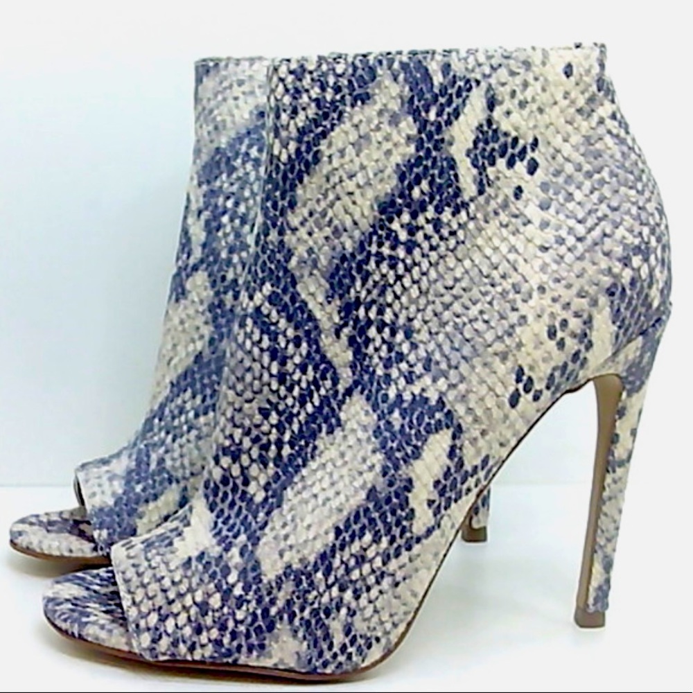 Steve Madden Kicking Natural Snake Skin Bootie